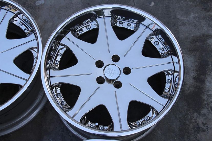 Leon Hardiritt Waffe Wheels | "18x9.5 ET+32 | Chrome - Image 3