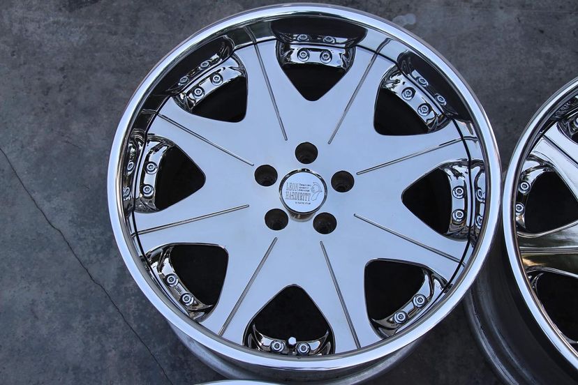 Leon Hardiritt Waffe Wheels | "18x9.5 ET+32 | Chrome - Image 2