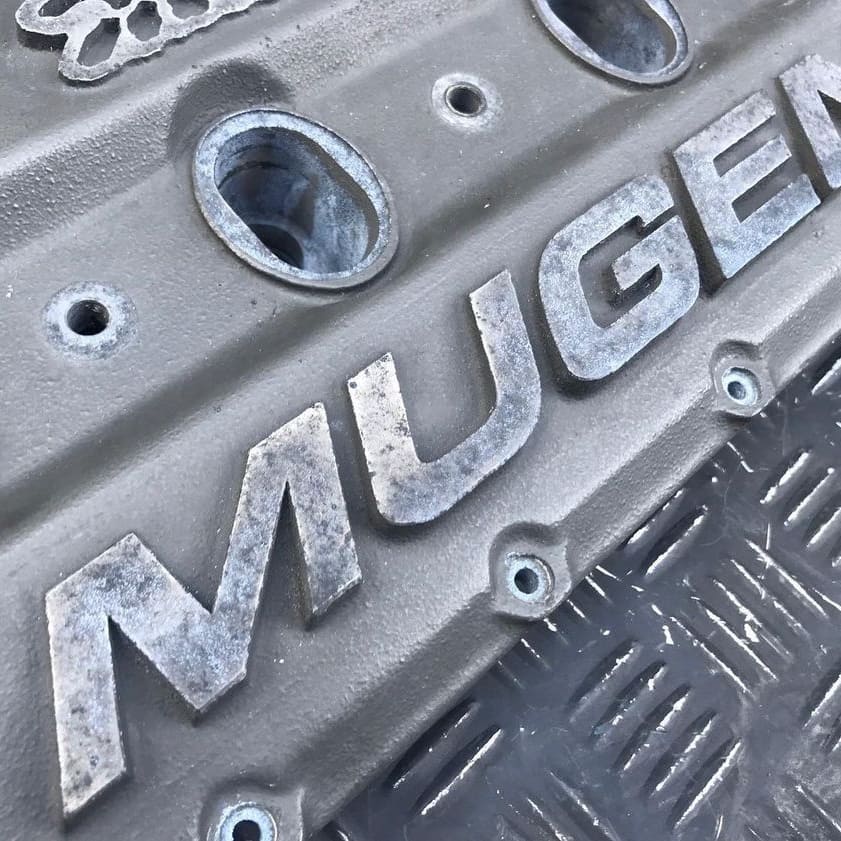 Mugen MF308 Valve Cover - Image 2