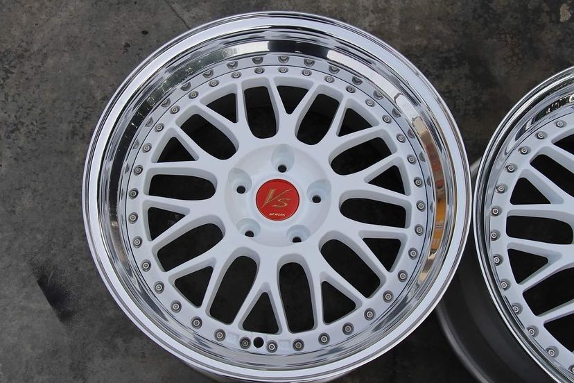 Work VSXX Wheels | “20x10.5 & 11.5 ET +34 - Step Lips | Gloss White - Image 3