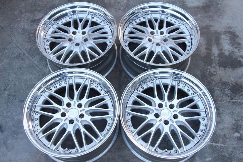 Leon Hardiritt Bugel | “18x10.5 ET +32 - Med Disk | Raw Silver