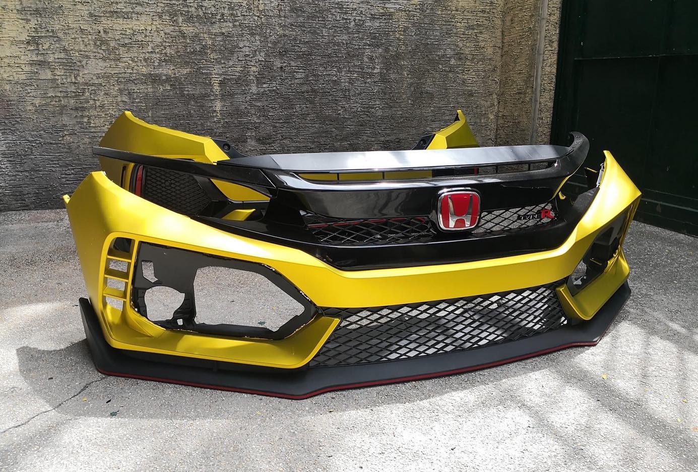 Honda Civic Front Bumber - Image 2