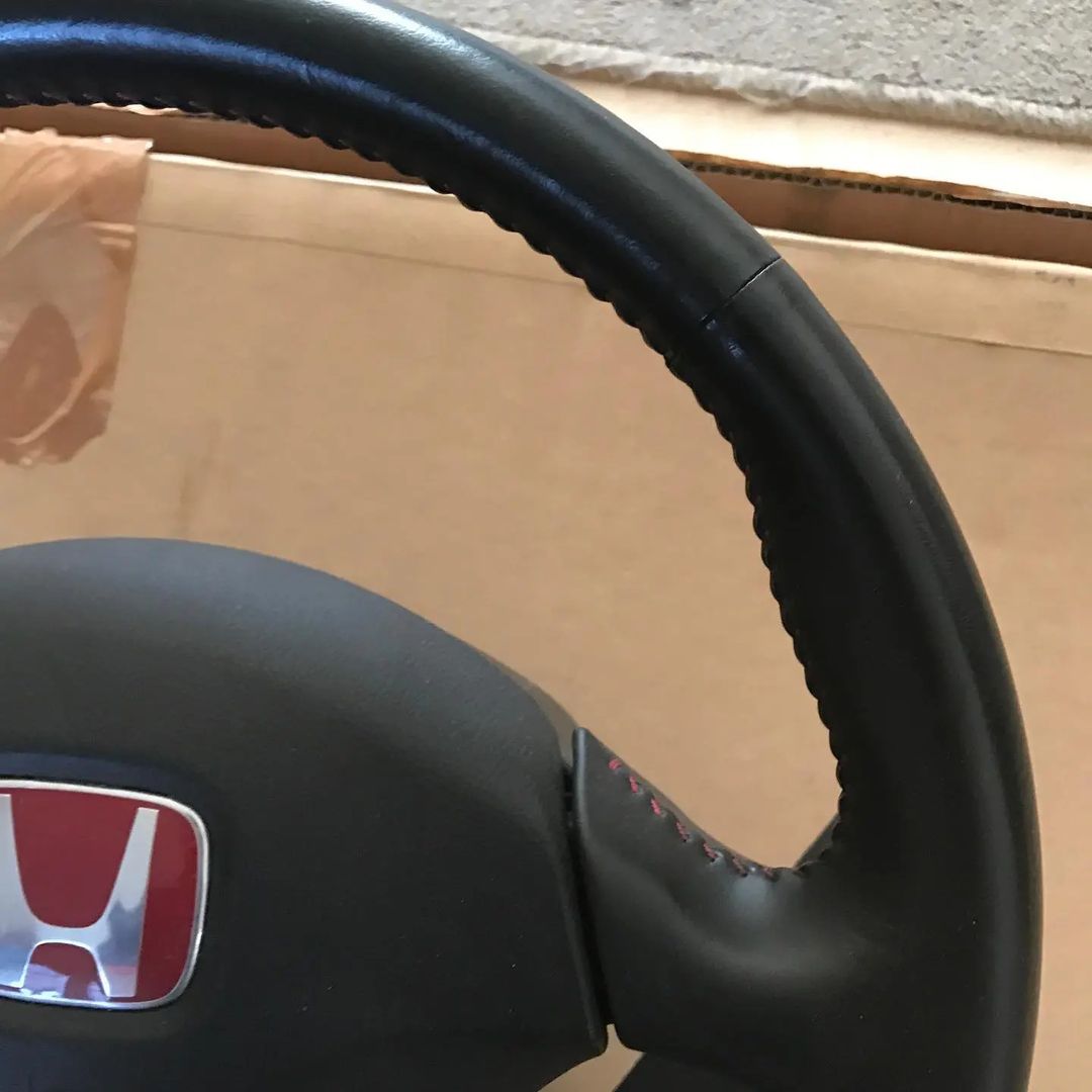 Honda Civic Type R Steering Wheel - Image 5