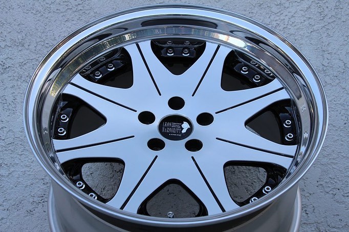 Leon Hardiritt Waffe Wheels | “19x10.5 ET +34 | RAW Chrome - Image 10