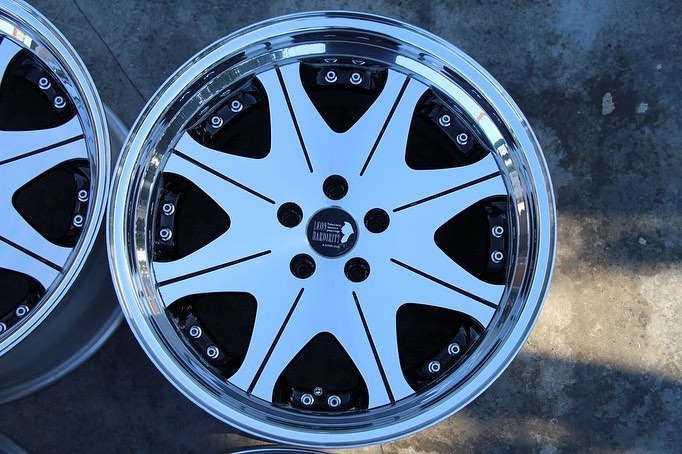 Leon Hardiritt Waffe Wheels | “19x10.5 ET +34 | RAW Chrome - Image 4