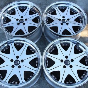 "19 inch Leon Hardiritt Waffe Wheels