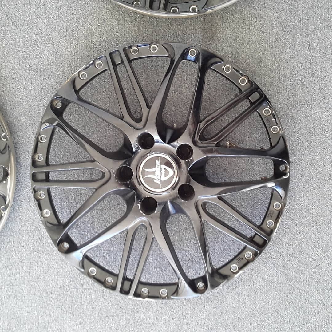 Weds Kranze Borphes Faces | “18 Reverse Black Finish