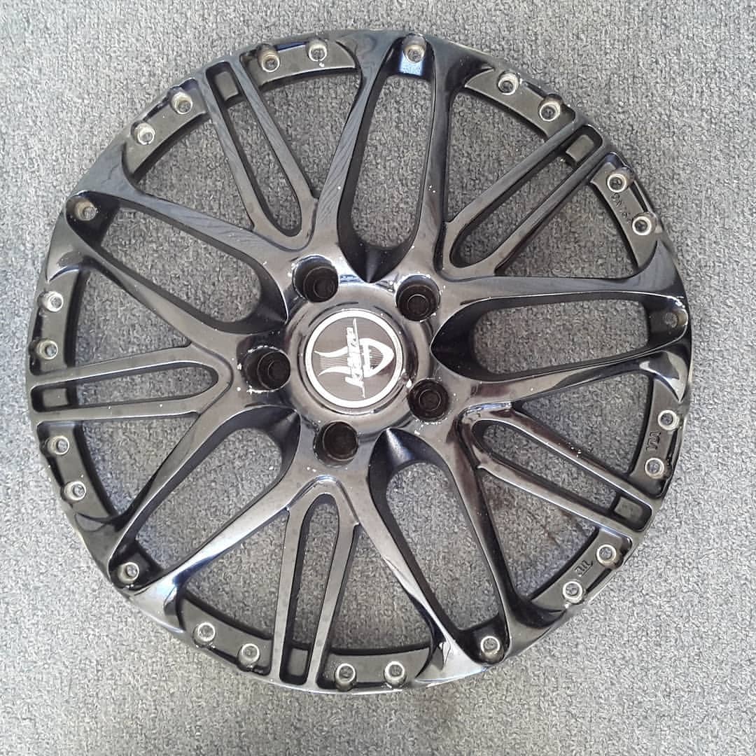 Weds Kranze Borphes Faces | “18 Reverse Black Finish