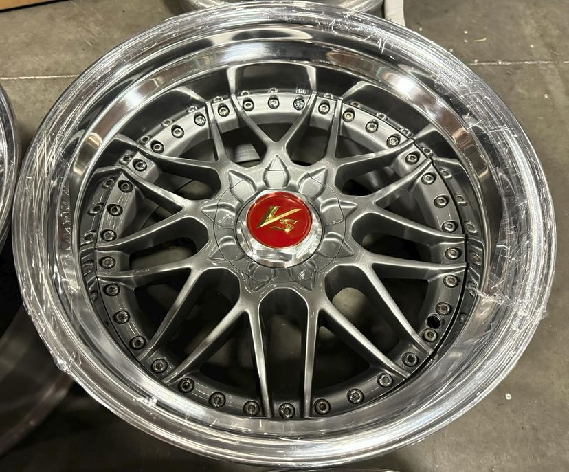 Work VSMX Wheels | "18x9.5 ET +18 & +22- Step Lips | Raw Silver - Image 3