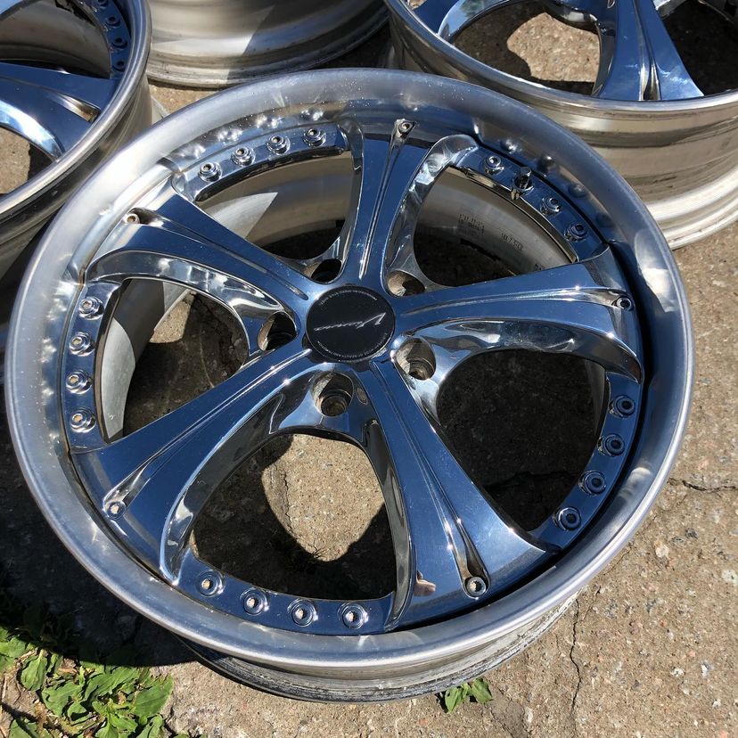 SSR Vienna Courage Wheels | SSR Vienna Courage Wheels |