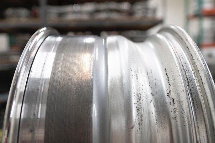 Work Rezax II Wheel | "19x9.5 ET+ 18 & +22 | Raw Chrome - Image 6