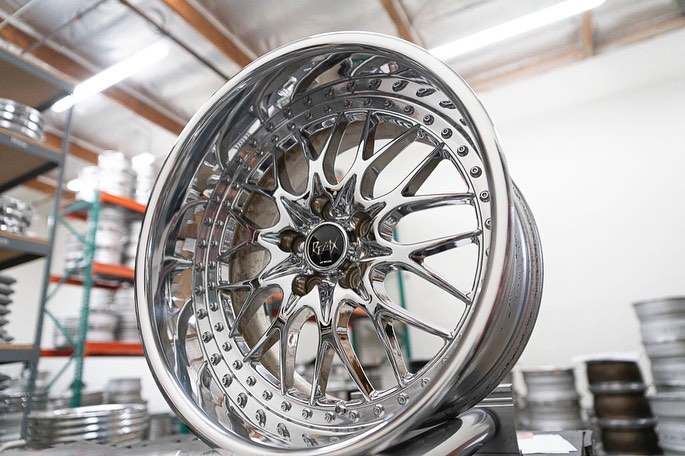 Work Rezax II Wheel | "19x9.5 ET+ 18 & +22 | Raw Chrome - Image 4
