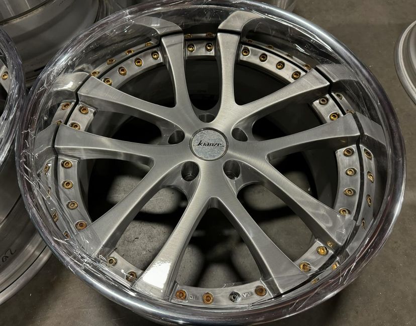 Kranze　Verae　19インチ　8J+12　114.3　4本 Wed Kranze LXZ Wheel | 