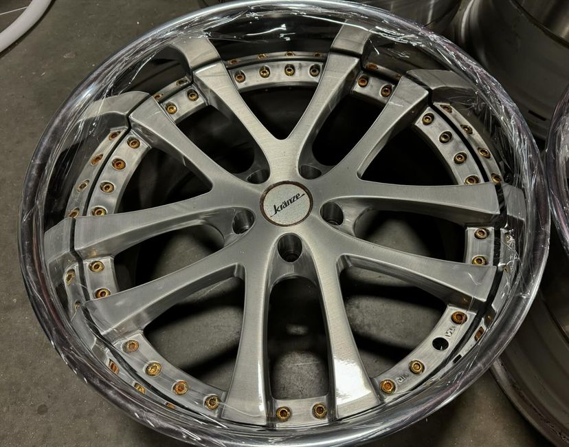 Kranze　Verae　19インチ　8J+12　114.3　4本 Yahoo!オークション -「クレンツェ ヴェラーエ 19」(タイヤ