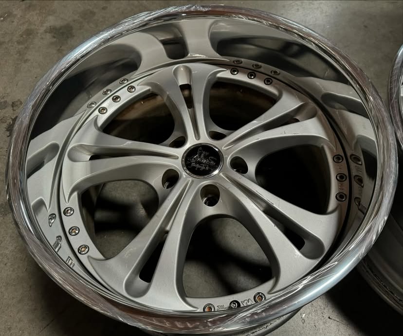 Wed Kranze Cerberus 2 Wheel |