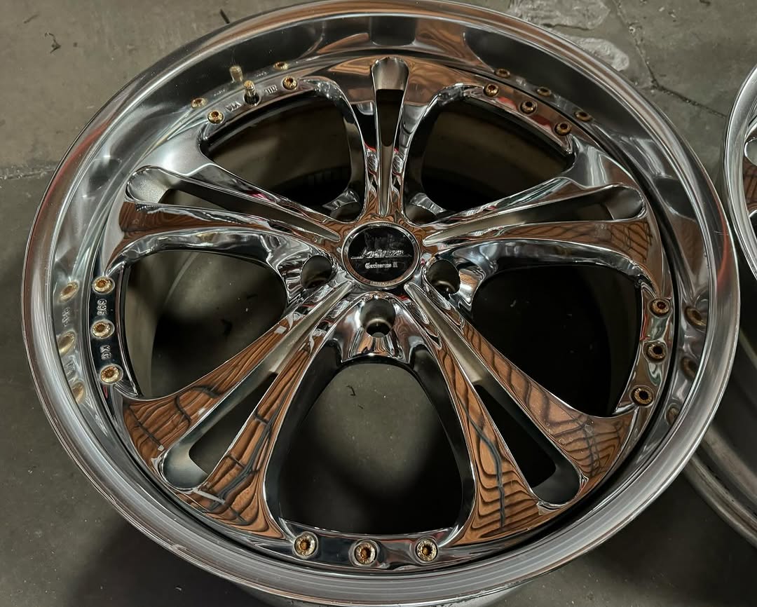 Wed Cerberus 2 Wheel | "18x10.5 +32 - Reverse Lips | Raw Chrome - Image 2