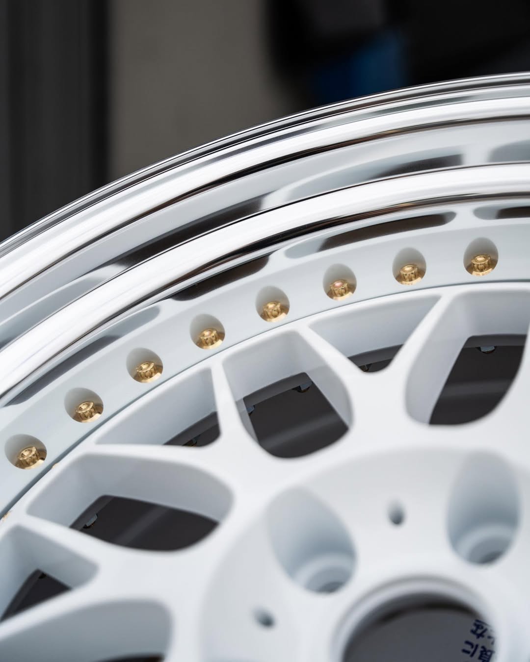 BBS LM Wheels | "17x8.5 & 9.5 ET +18 - 5x120| White - Image 7