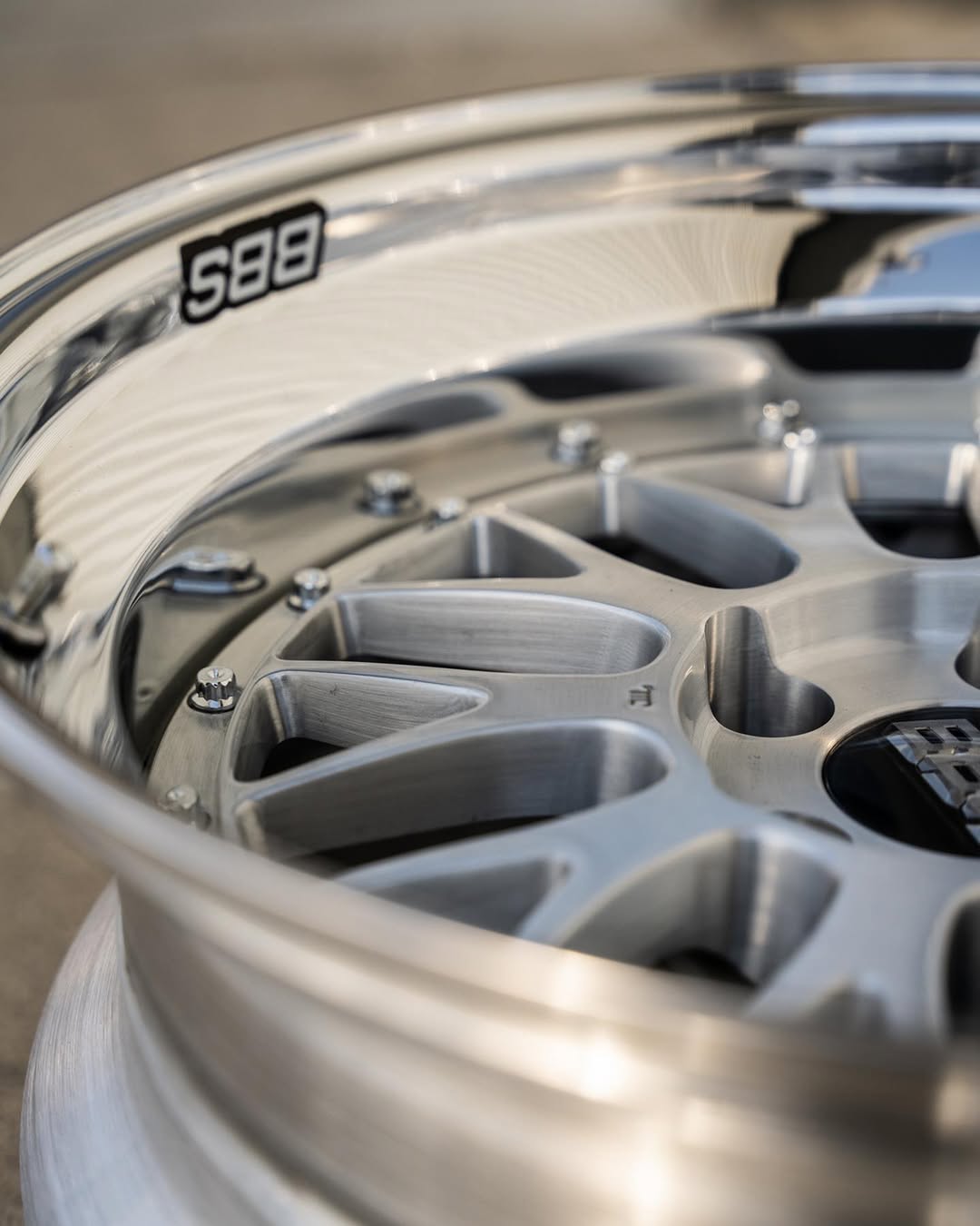 BBS LM Wheels | "18x8.5 & 9.5 ET +28 - 5x114.3 | Gloss Silver - Image 2