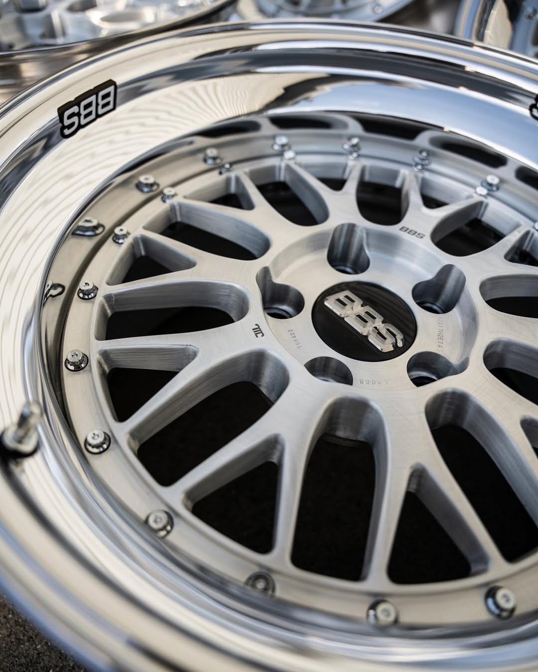 BBS LM Wheels | "18x8.5 & 9.5 ET +28 - 5x114.3 | Gloss Silver - Image 5